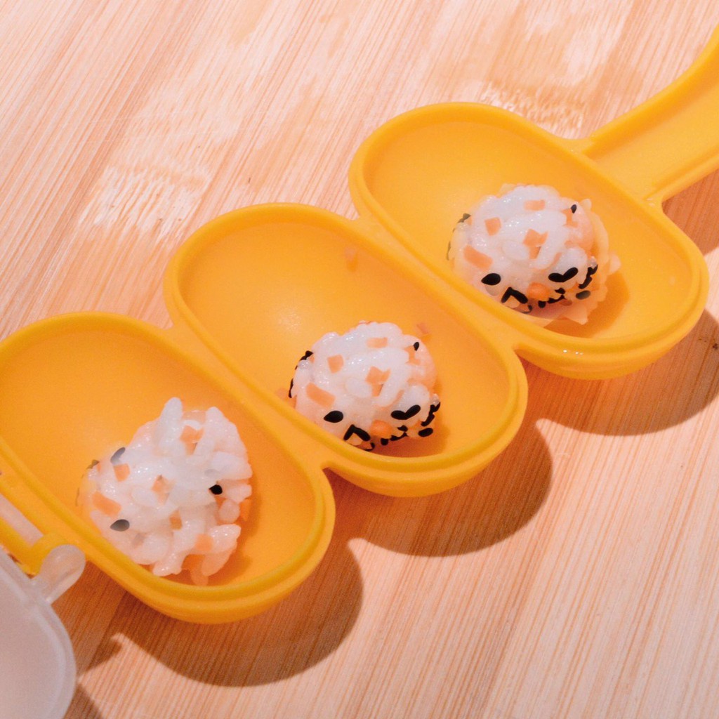 [Tặng kèm thìa] Khuôn làm cơm nắm tròn, cơm lắc cho bé ăn ngon miệng