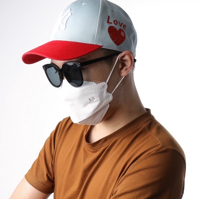 Nón kết M L B Love Untd Logo thêu sắc nét PhốI màu siêu sang chảnh,Chất kaki mềm mịn Đuôi khoá dập logo MLB kim loại