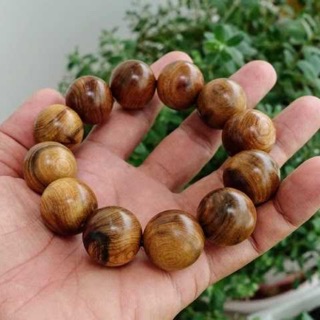 Vòng tay nam phong thủy gỗ thơm nức đủ cỡ (BH622)