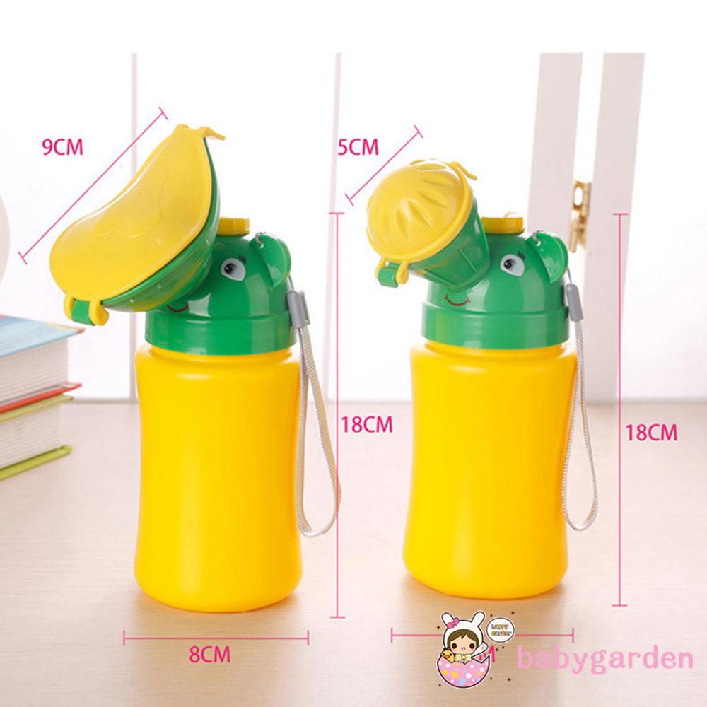 Bình đi vệ sinh tiện lợi cho bé