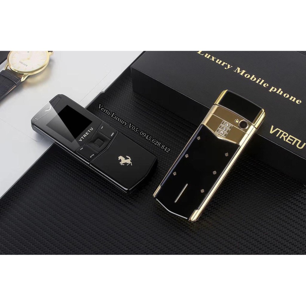 Điện thoại V05 lăp trượt sang trọng in hình ngựa phi | BigBuy360 - bigbuy360.vn