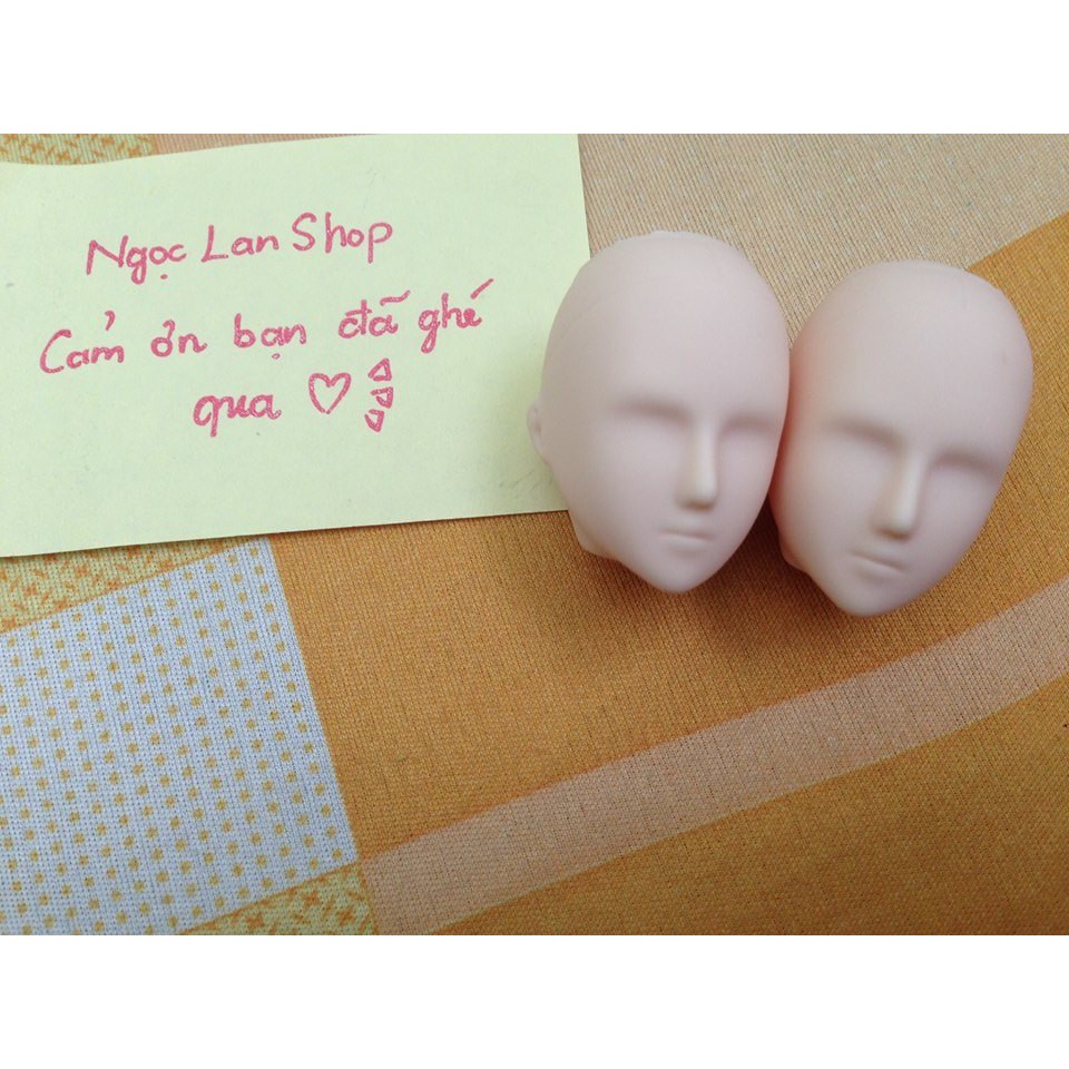 Đầu obitsu tập trang điểm