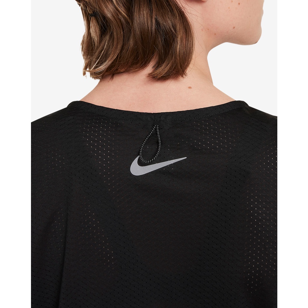 Áo T-shirt nữ Nike DA1247-010