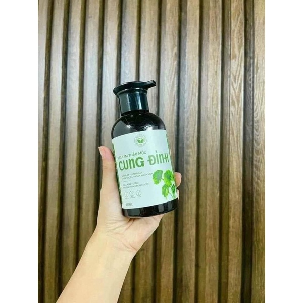 SỮA TẮM CUNG ĐÌNH TRẦN KIM HUYỀN