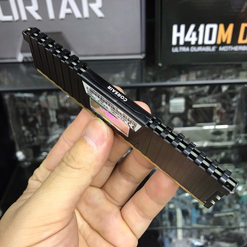 Ram DDR4 8G Corsair Vengeance bus 2666 - Bảo hành hãnh 1 năm