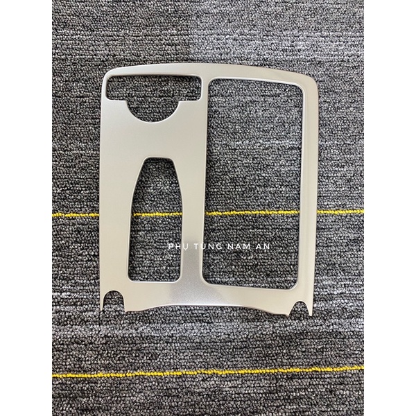 ỐP BỆ TỲ TAY MERCEDES C-W204/GLK