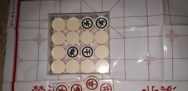 Bộ cờ tướng bằng nhựa mê ka đặc đường kính 27mm