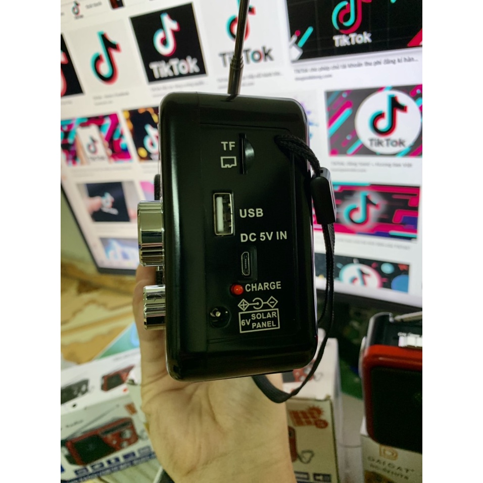 Đài FM Radio DC-521 UTS MẪU MỚI Qùa tặng cho người thân yêu