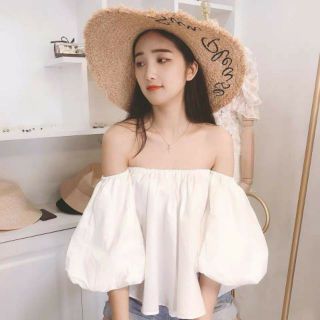 Áo trễ vai tay bồng