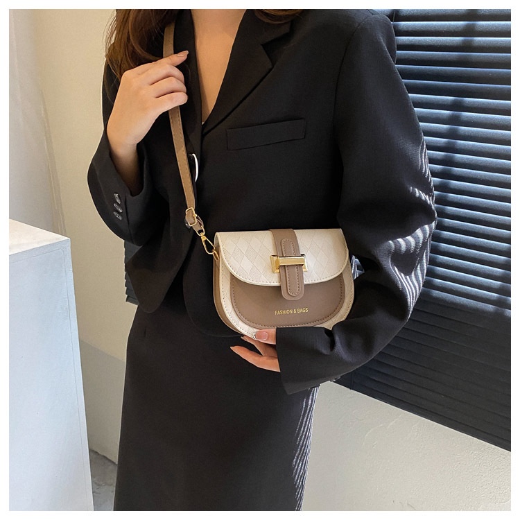 Túi Đeo Chéo Dáng Vuông Nhỏ Thiết Kế Mới Thời Trang Cho Nữ