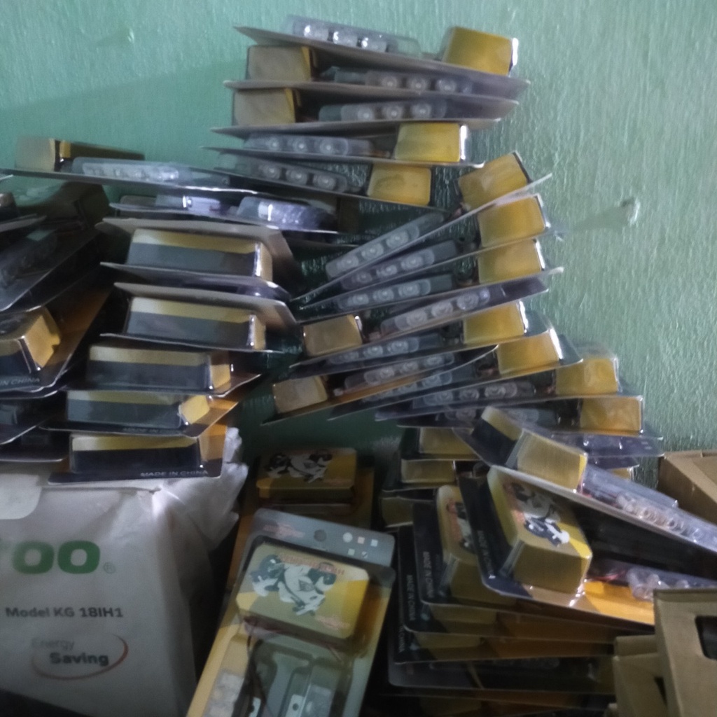 Đèn chớp police nháy gắn xe máy,xe điện ánh sáng đẹp