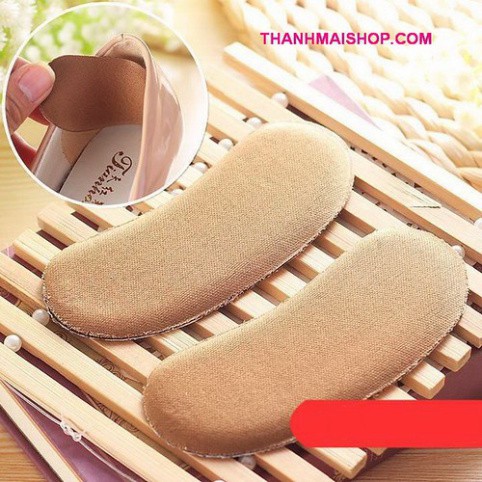 Lót đệm sau gót giày nữ 💖 HK.STORE 💖 giúp giữ chân ôm hơn khi giày hơi rộng gót sau.