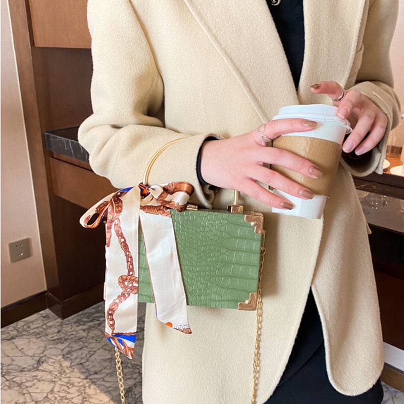 Túi Đeo Vai Hình Vuông Cỡ Nhỏ Phối Dây Đeo Sợi Xích Phong Cách Cổ Điển Thời Trang Cho Nữ