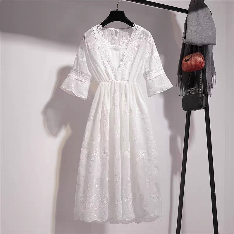 Váy Du Lịch Đi Biển Màu Trắng 3 Món