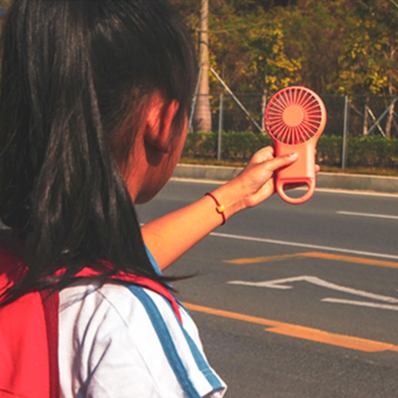 Quạt Mini Cầm Tay Để Bàn 3 Tốc Độ Yên Tĩnh Có Cổng Sạc USB