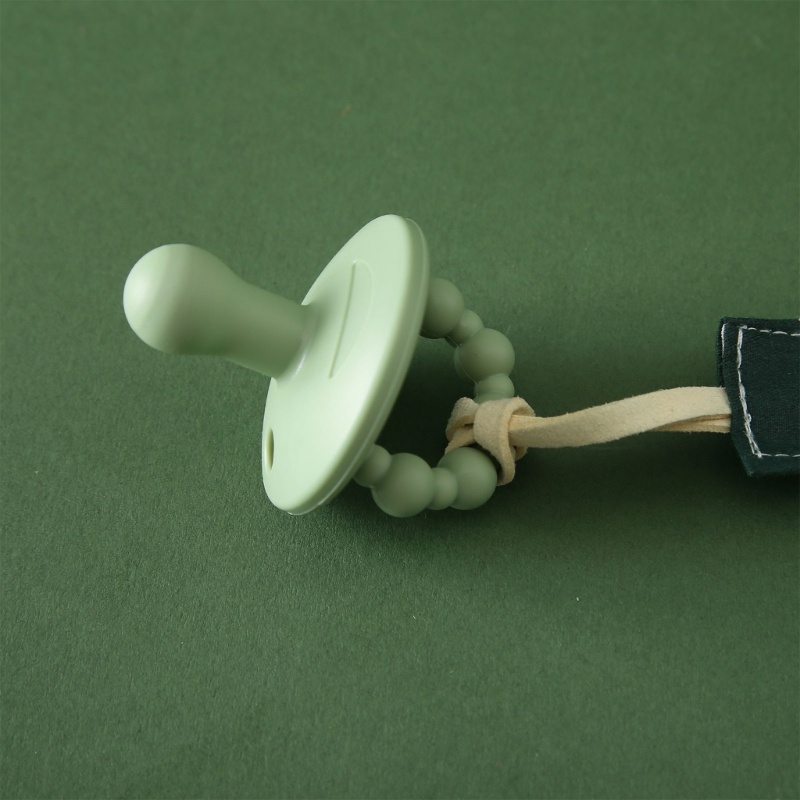 Giá Đỡ Núm Vú Giả Bằng Gỗ Họa Tiết Hoạt Hình Cho Bé