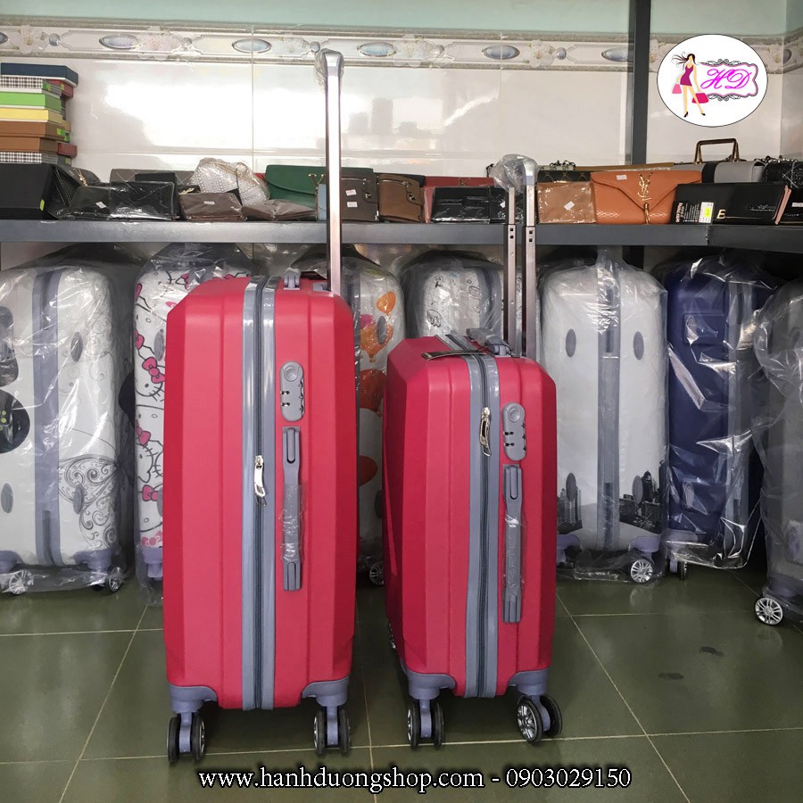 Vali nhựa họa tiết 2 tam giác VL07A – Màu đỏ