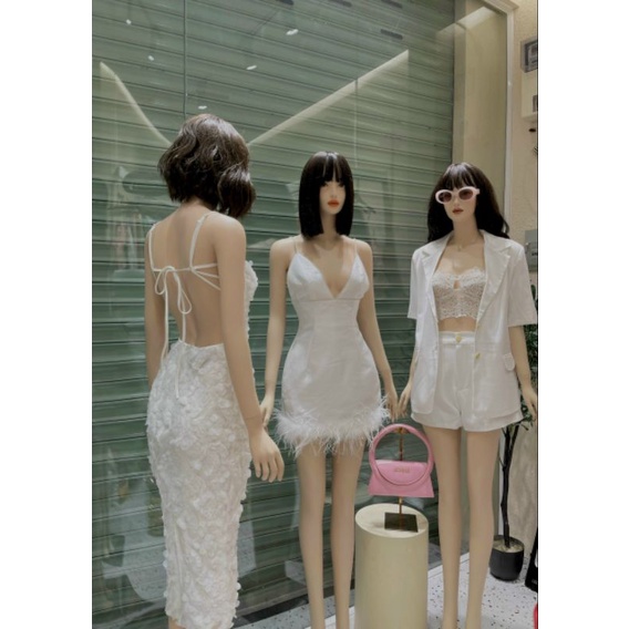 Đầm body 2 dây đính đá phối lông vũ