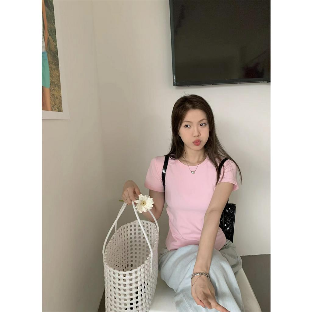 Áo Thun Nữ Ngắn Tay Cổ Tròn