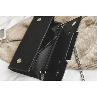 Clutch cầm tay dây xích