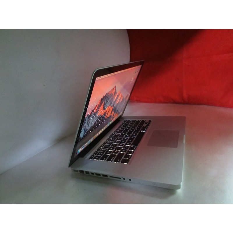 Macbook Pro A1286 Mid 2012 CPU Core i7 2.3 Ghz Ram 16GB DDR3 Ổ Cứng SSD 240GB VGA NVIDIA GeForce GT 650M LCD 15.4'' inch