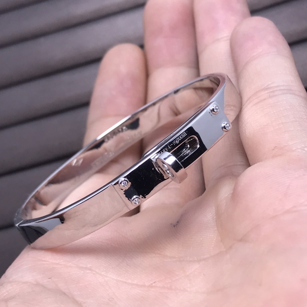 Hàng Mới Về Mới Vòng Tay Hình Mũi Heo Độc Đáo 17CM