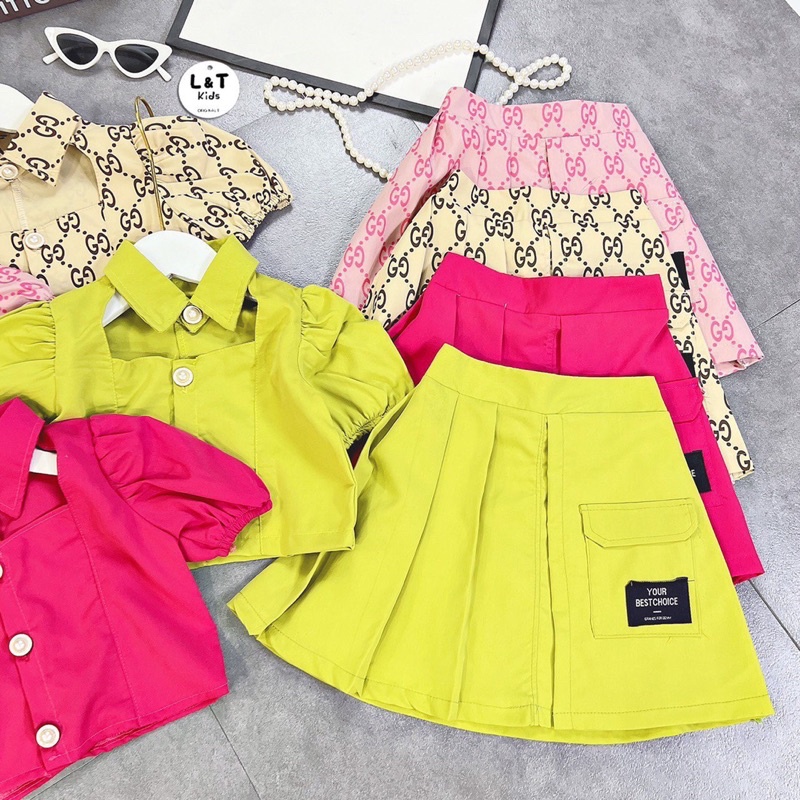 Set áo khoét ngực kèm cv xếp ly 4 màu cho bé gái.