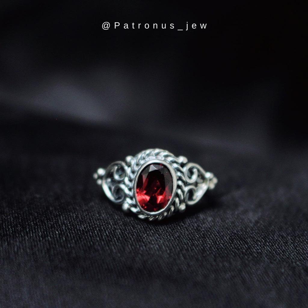 Nhẫn Garnet Oval Cổ Điển Tim NGAOVCDT22B Patronus
