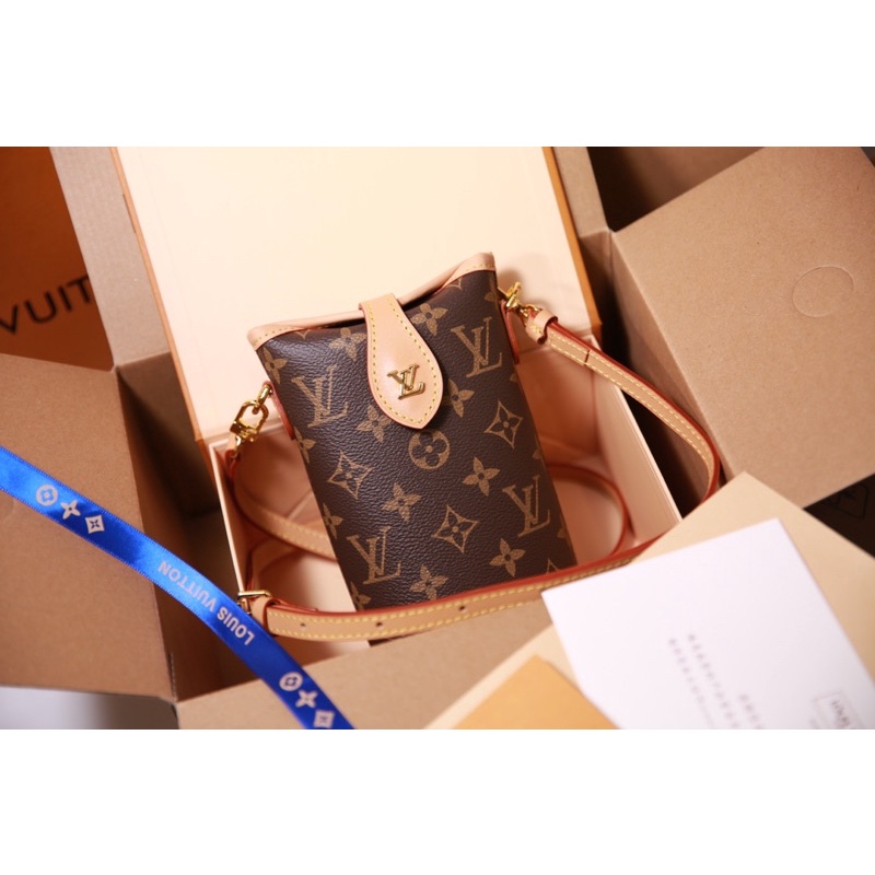 Túi chéo W266-18 FOLD ME POUCH fullbox nam châm 2box kèm quai da đẹp giá quá iu