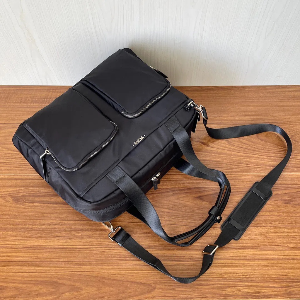 Tumi 4934767 Vista series Túi Xách Đeo Vai Một Dây Đa Chức Năng Và Được Thiết Kế Cho Nữ