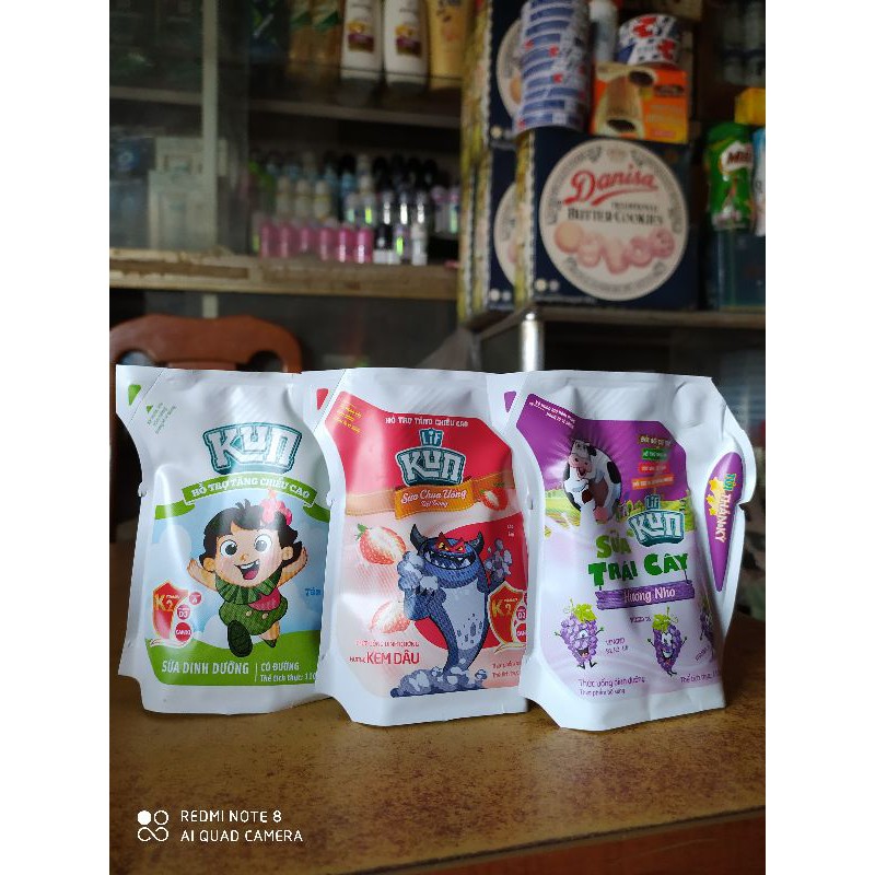 Com bo 10 túi sữa Kun đủ vị 110ml