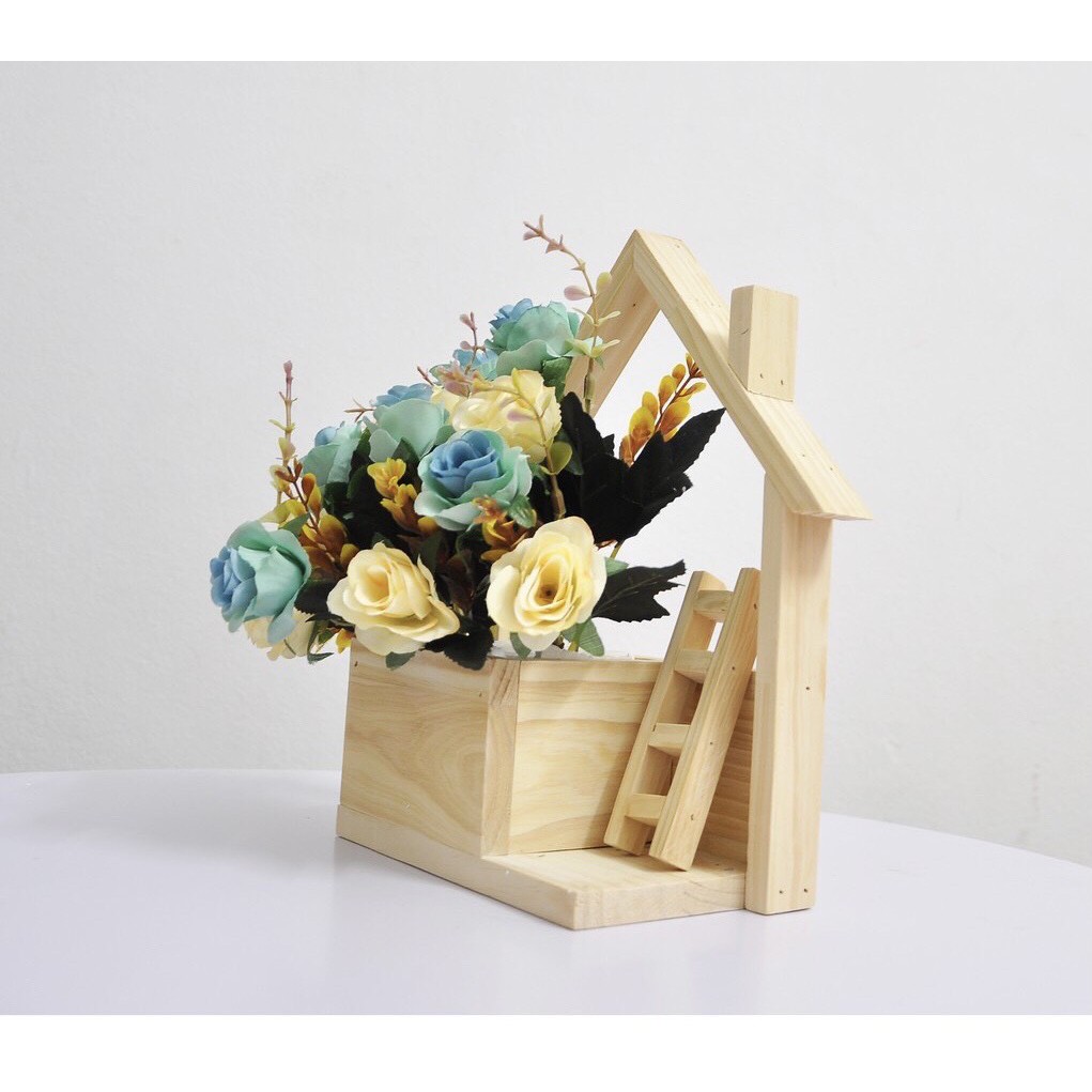Kệ Gỗ treo tường cắm hoa hình mái nhà có cầu thang-Giỏ hoa gỗ TẶNG KÈM vít, nở nhựa
