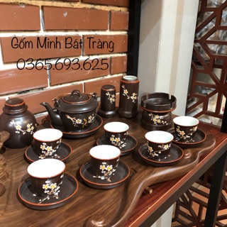 Bộ ấm chén hoa mai vàng, quai đồng