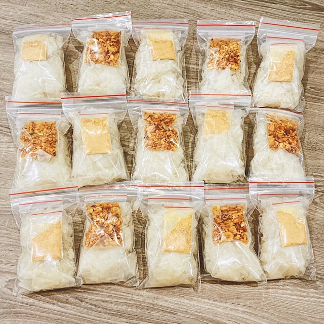 Bánh tráng phơi sương muối nhuyễn nhà làm + topping