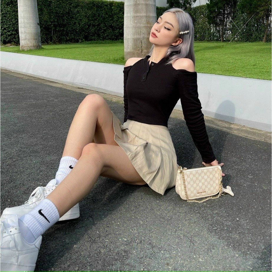Áo tay dài khoét vai nút trước