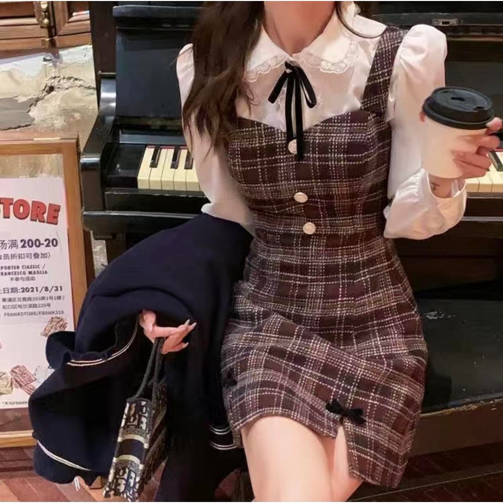 Đầm yếm kẻ caro dáng ôm