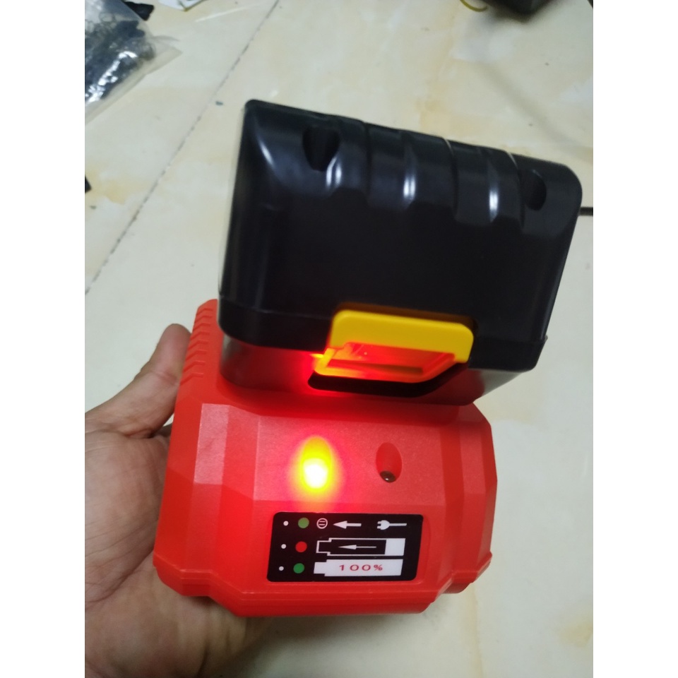 Sạc nhanh 2.5ah và sạc 1Ah sạc máy khoan pin 18v 21v mã 118v mã 198v sạc máy bulong pin 10 cell 15 cell sạc tốt