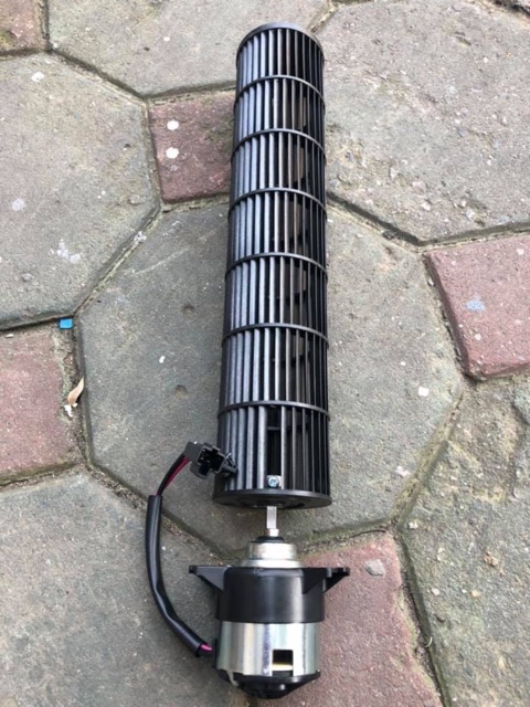 Mô tơ quạt gió dan lạnh sau Toyota zace