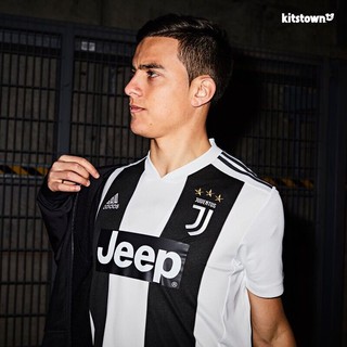 Áo đá banh Ronaldo đội Juventus