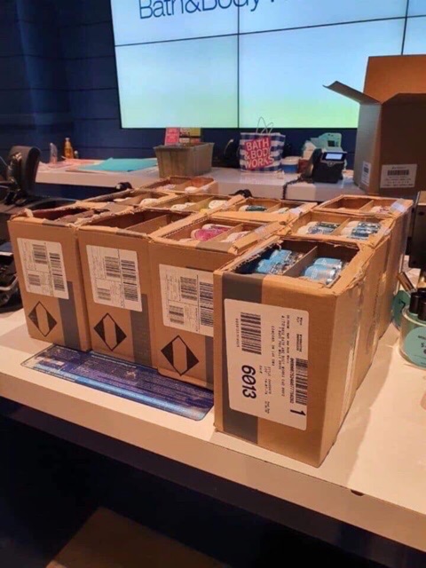 Bath and Body Work Gel Rửa Tay Khô 29ml(sẵn)Tặng 3 tờ giấy thơm Mỹ Bounce | BigBuy360 - bigbuy360.vn