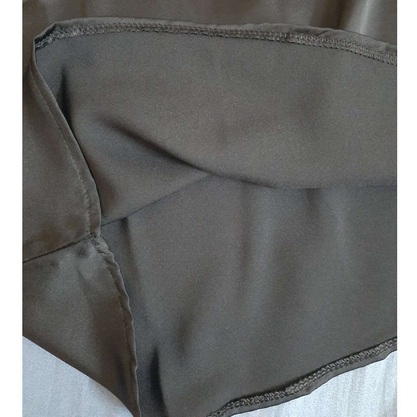 Áo hai dây lụa satin nữ hàng quảng châu cao cấp cổ V siêu mịn mát freesize basic Taosan | BigBuy360 - bigbuy360.vn