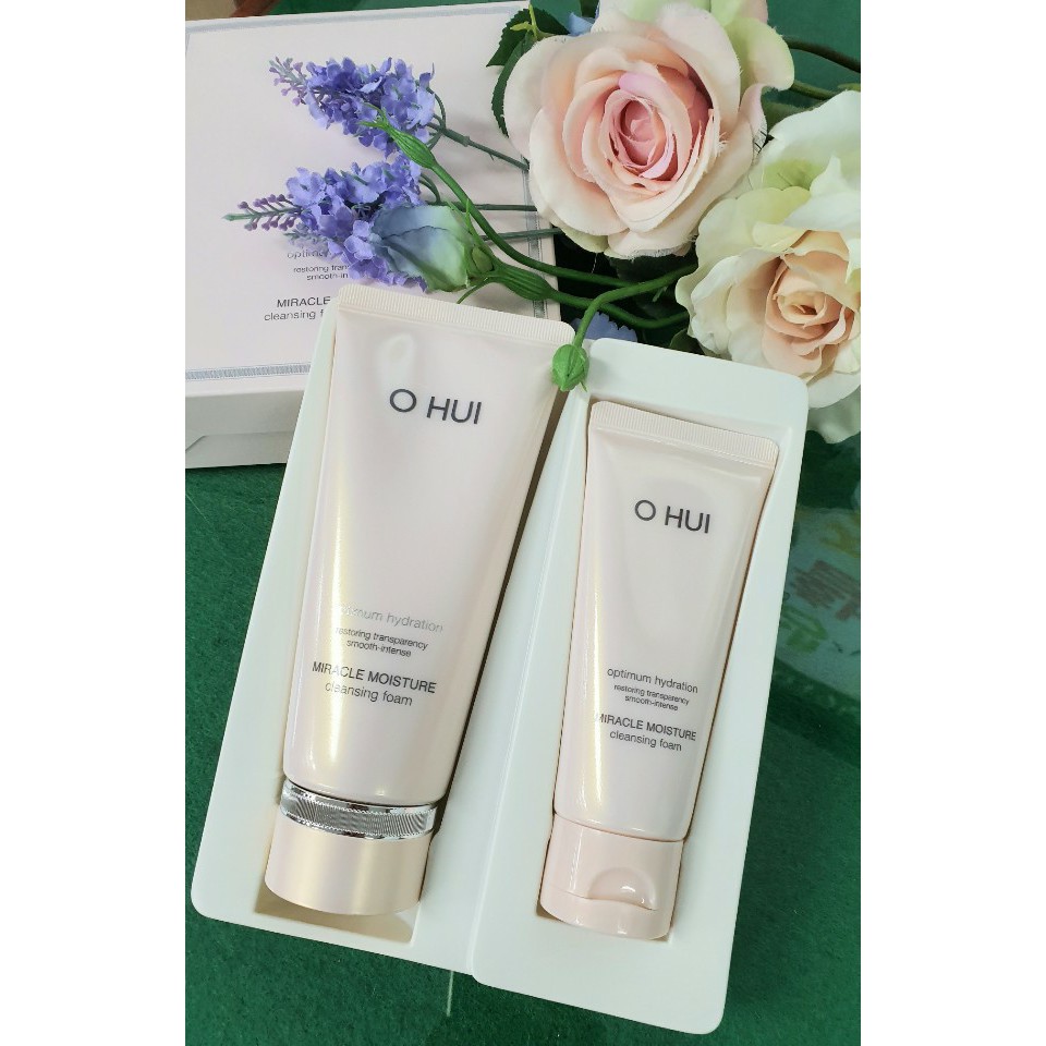 Sữa rửa mặt dưỡng ẩm & trắng da Ohui phiên bản lớn 200ml (Ohui Miracle Moisture Cleansing Foam special set) 2 sp