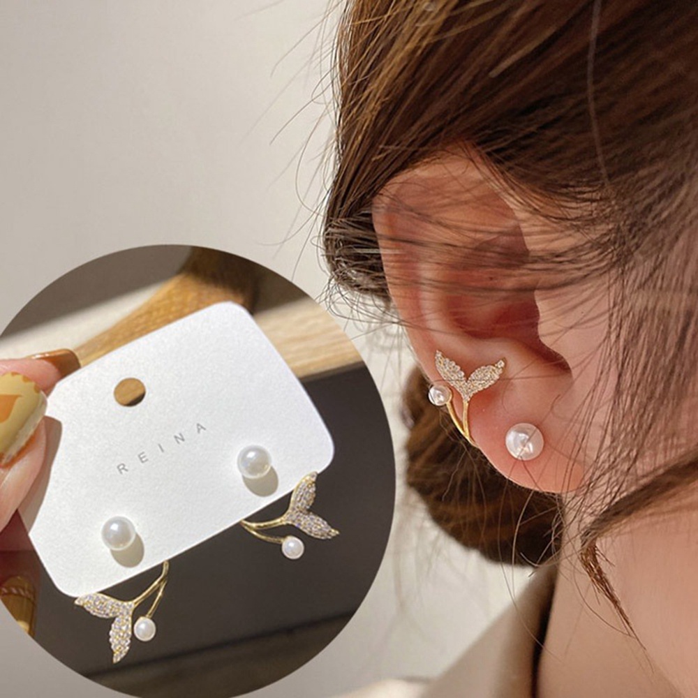 Bông tai hình đuôi cá đính ngọc trai thiết kế nhỏ gọn sang trọng thanh lịch nhẹ nhàng cho nữ