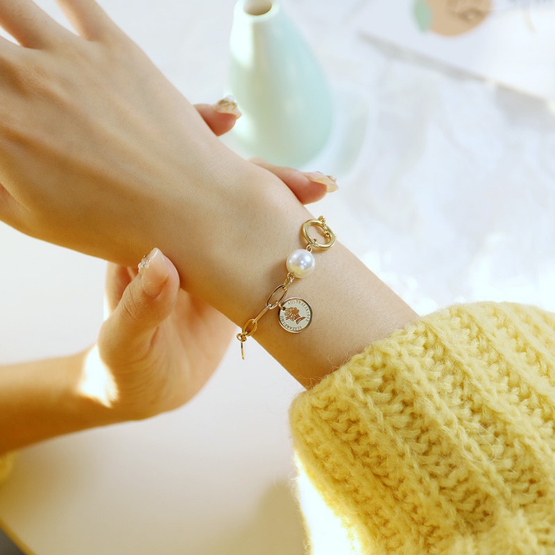 Lắc tay titan xích 2 kiểu mặt đồng xu Elizabeth và hạt ngọc không gỉ