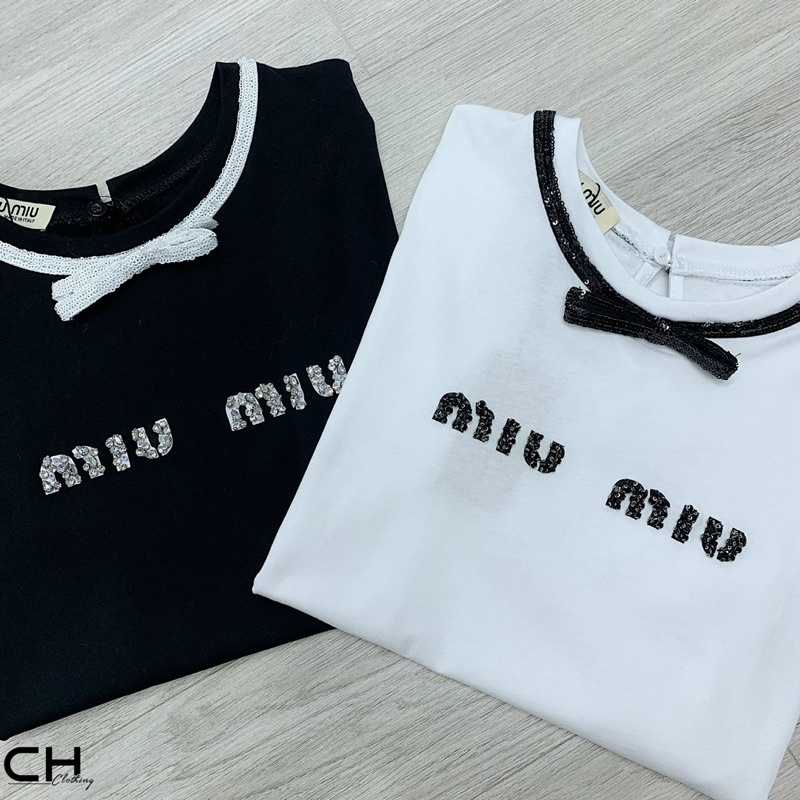 Áo phông miu miu cổ nơ kim tuyến hàng QCL1