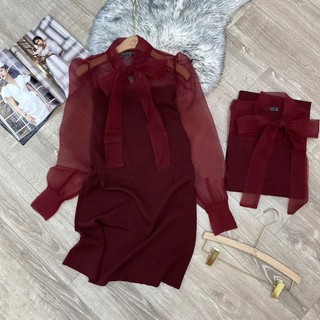 Mã 28 váy len đỏ