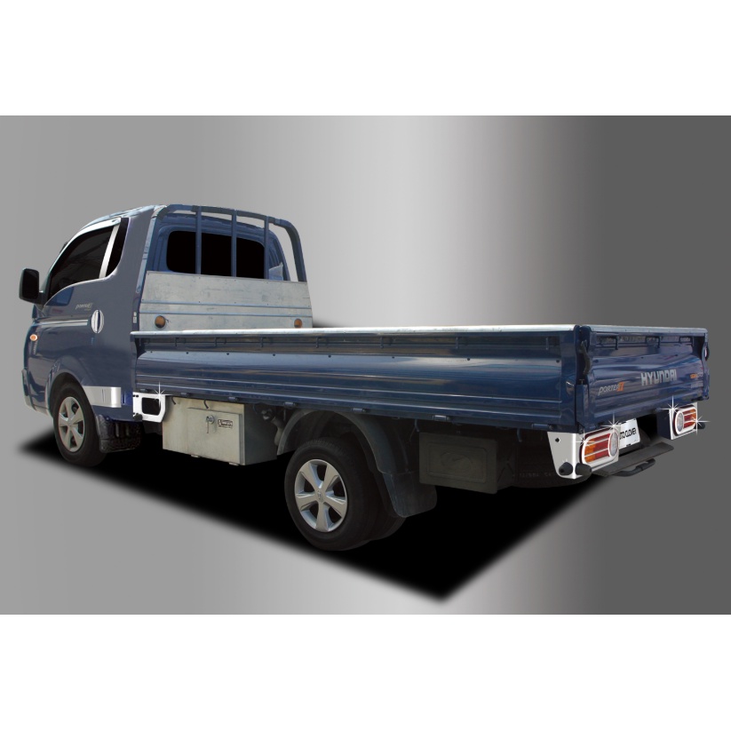 [HN] Ốp trang trí đèn hậu HYUNDAI PORTER II, H150, H100 - HÀNG CHÍNH HÃNG AUTOCLOVER