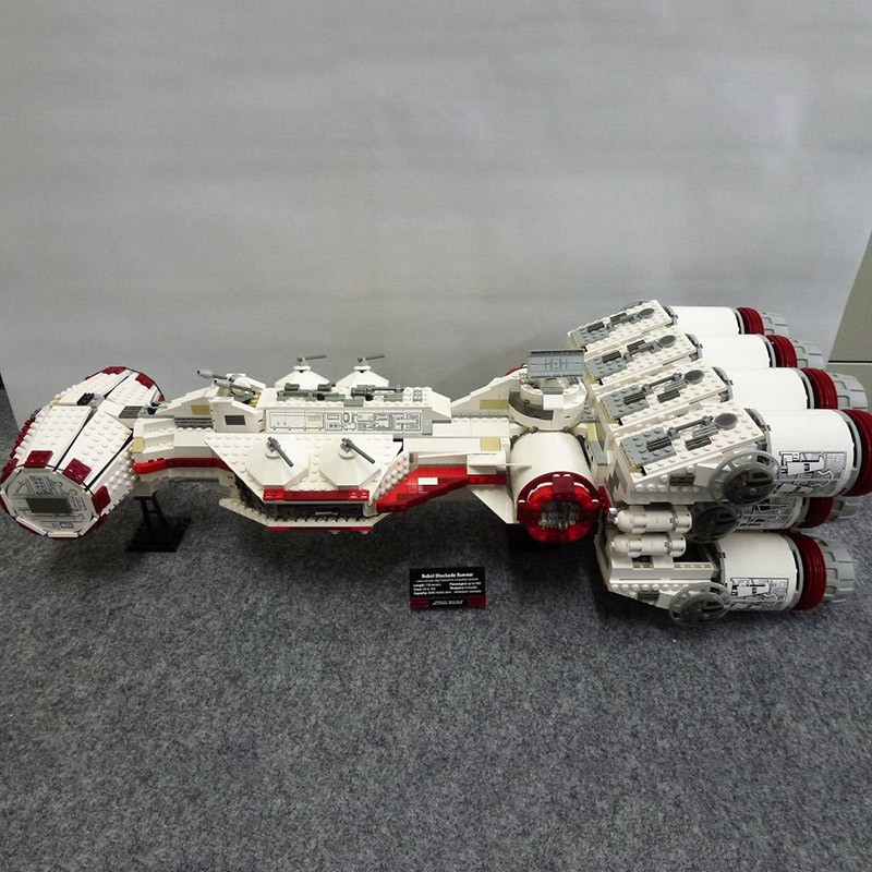 Đồ chơi Lắp ghé Mô hìnStar wars  Rebel Blockade Runner Phi Thuyền Vượt Tuyến Phong Tỏa Của Rebels  05046 KING 81048