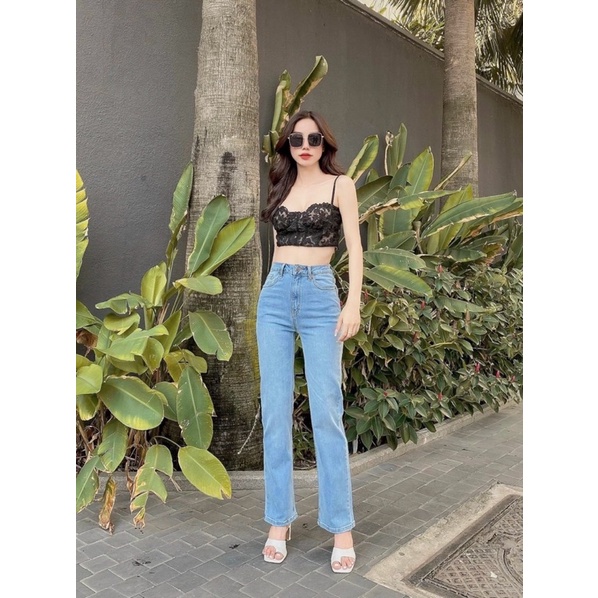 Quần jeans ống đứng