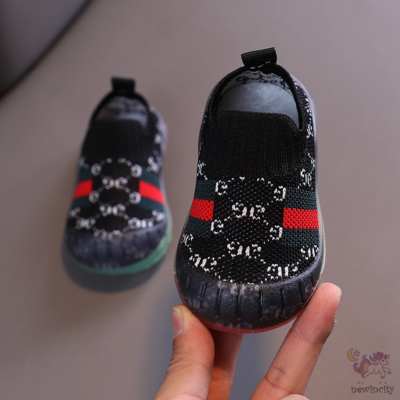 Giày thể thao dệt vải thiết kế cho trẻ em xinh xắn